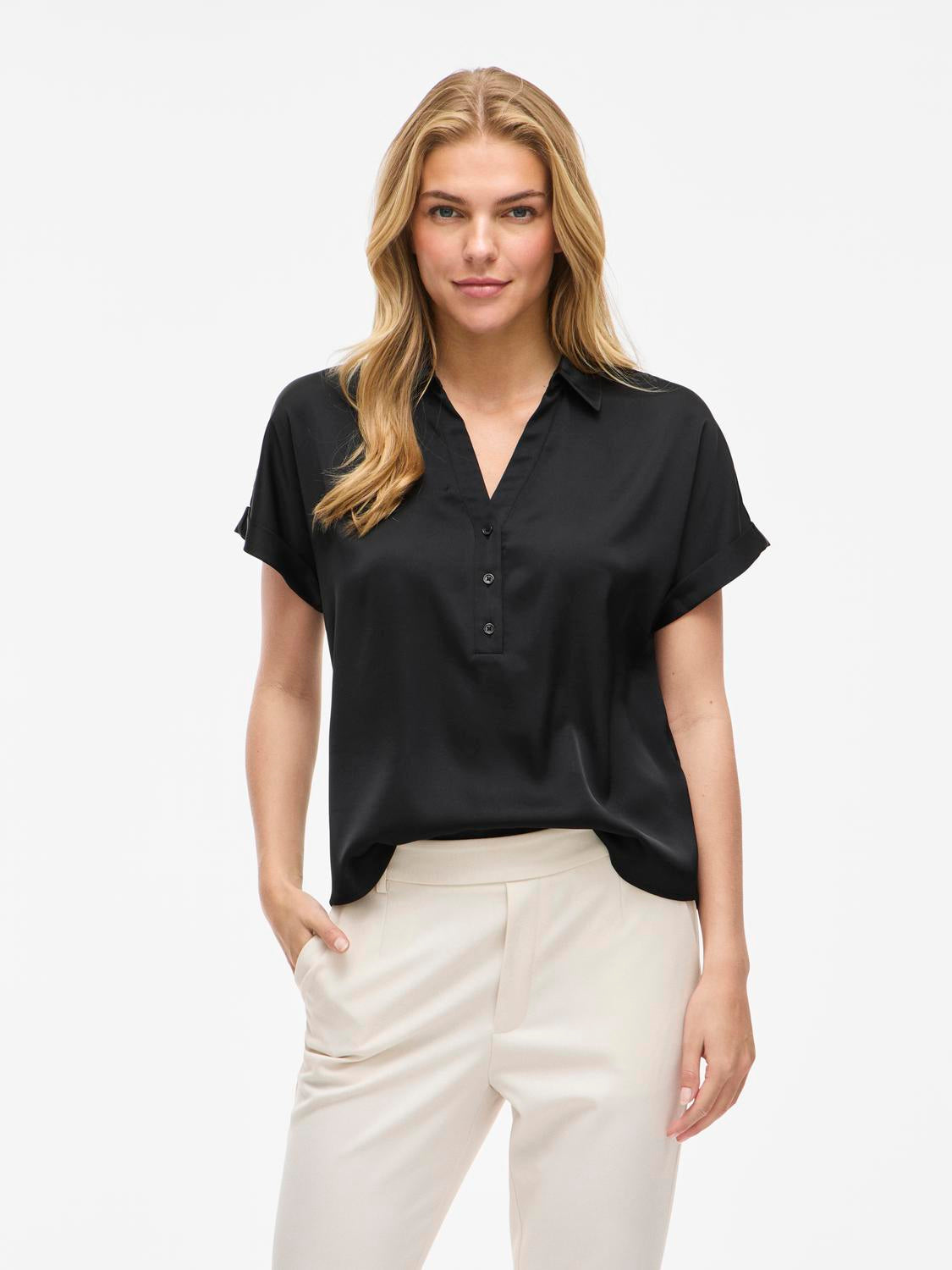 Blusa Satinada Elegance – Negra
