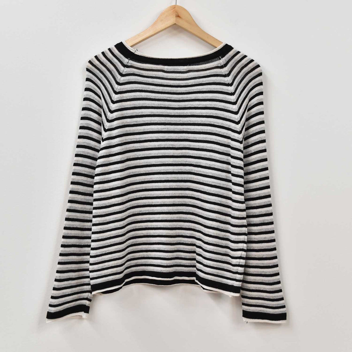 Jersey Rayas Finas – Negro
