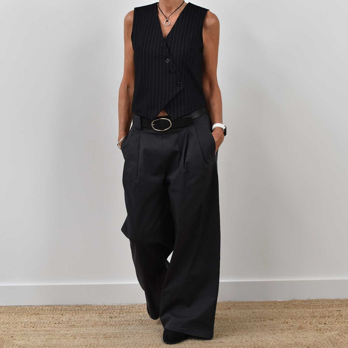 Pantalón Ancho Cinturón – Gris
