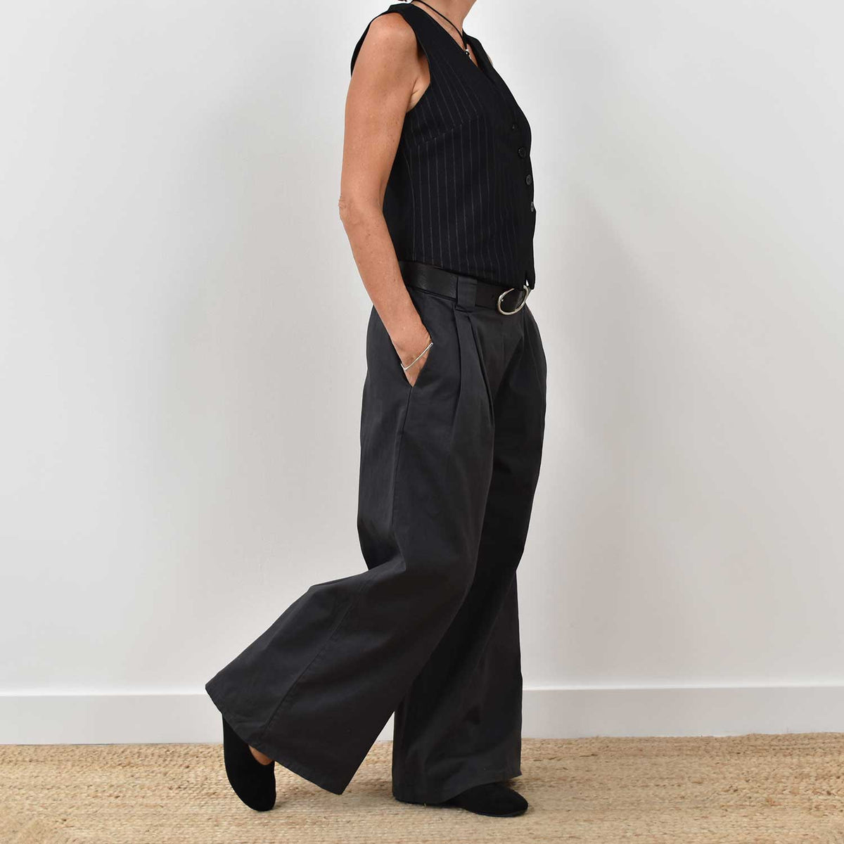 Pantalón Ancho Cinturón – Gris