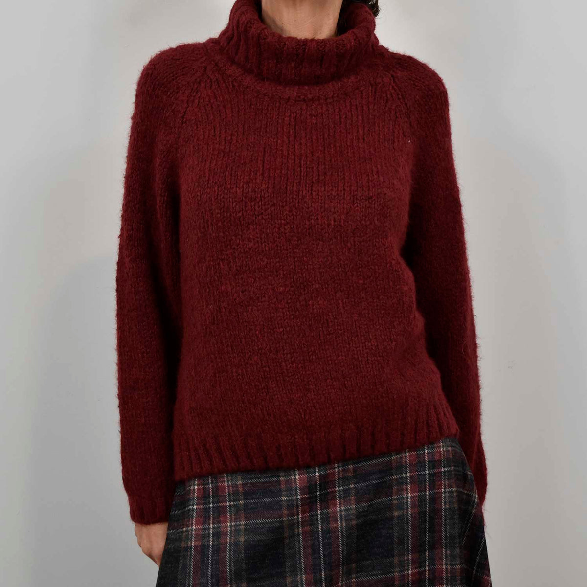 Jersey Cuello Alto Punto Suave – Borgoña