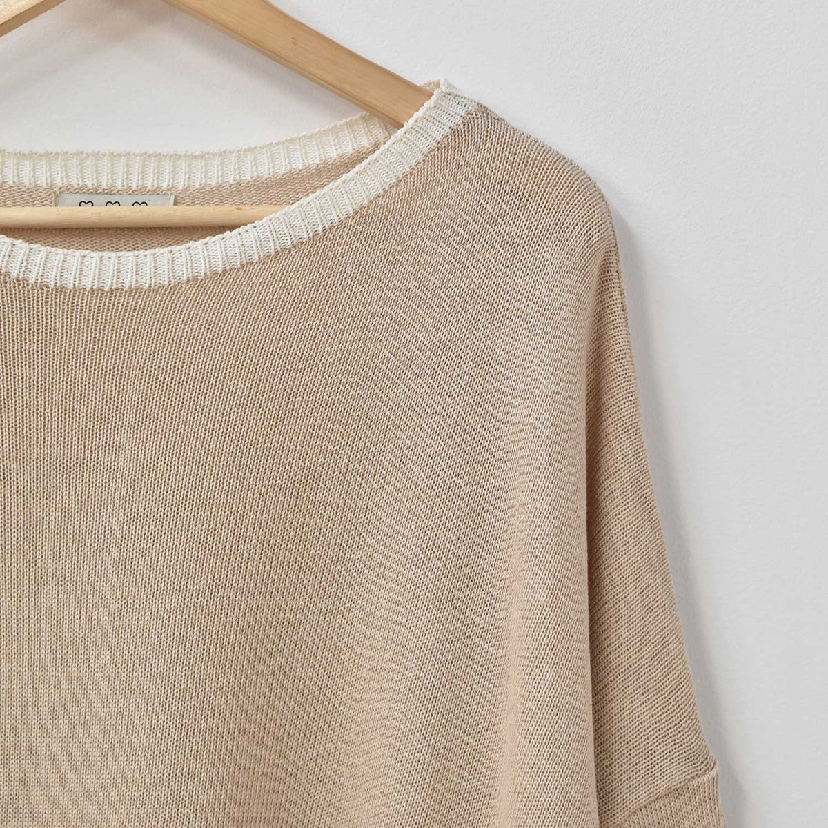 Jersey Oversize Cuello Barco – Beige