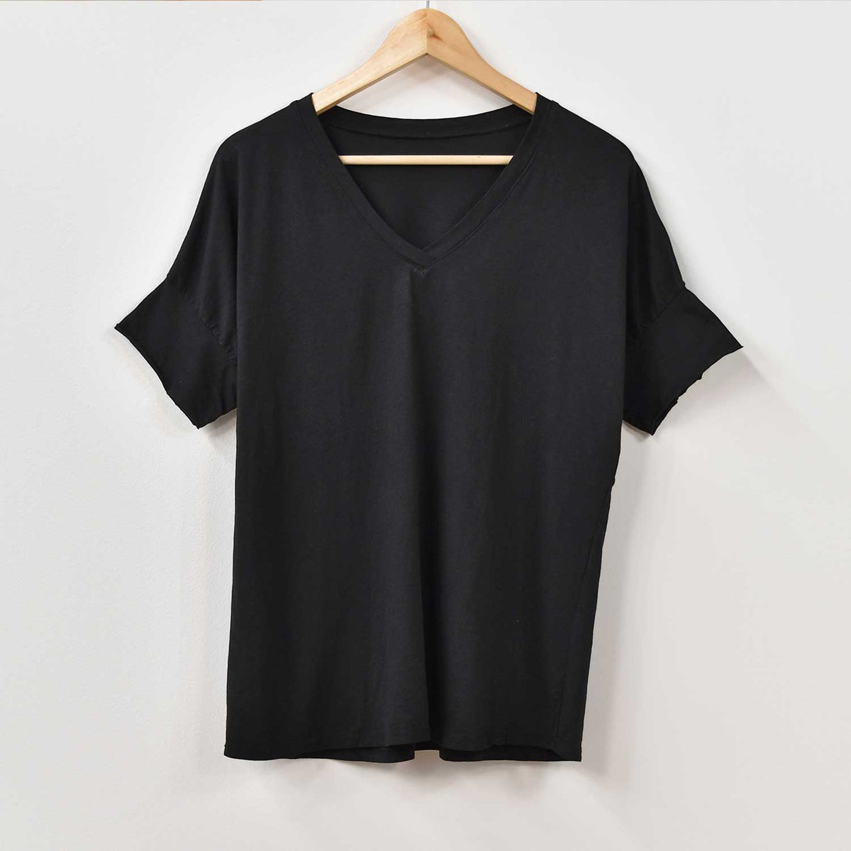 Camiseta Básica Pico – Negra