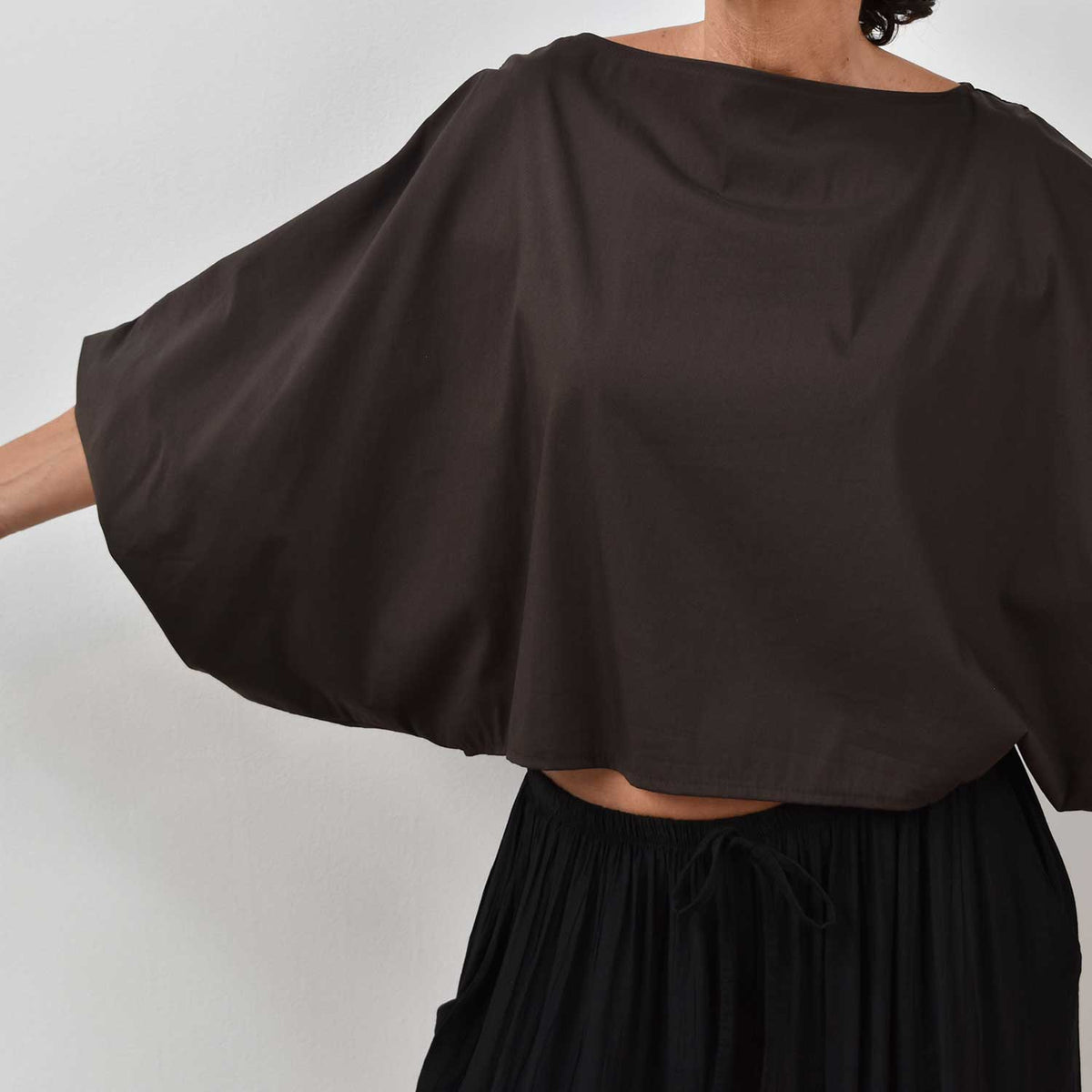 Blusa Abullonada Chic – Marrón