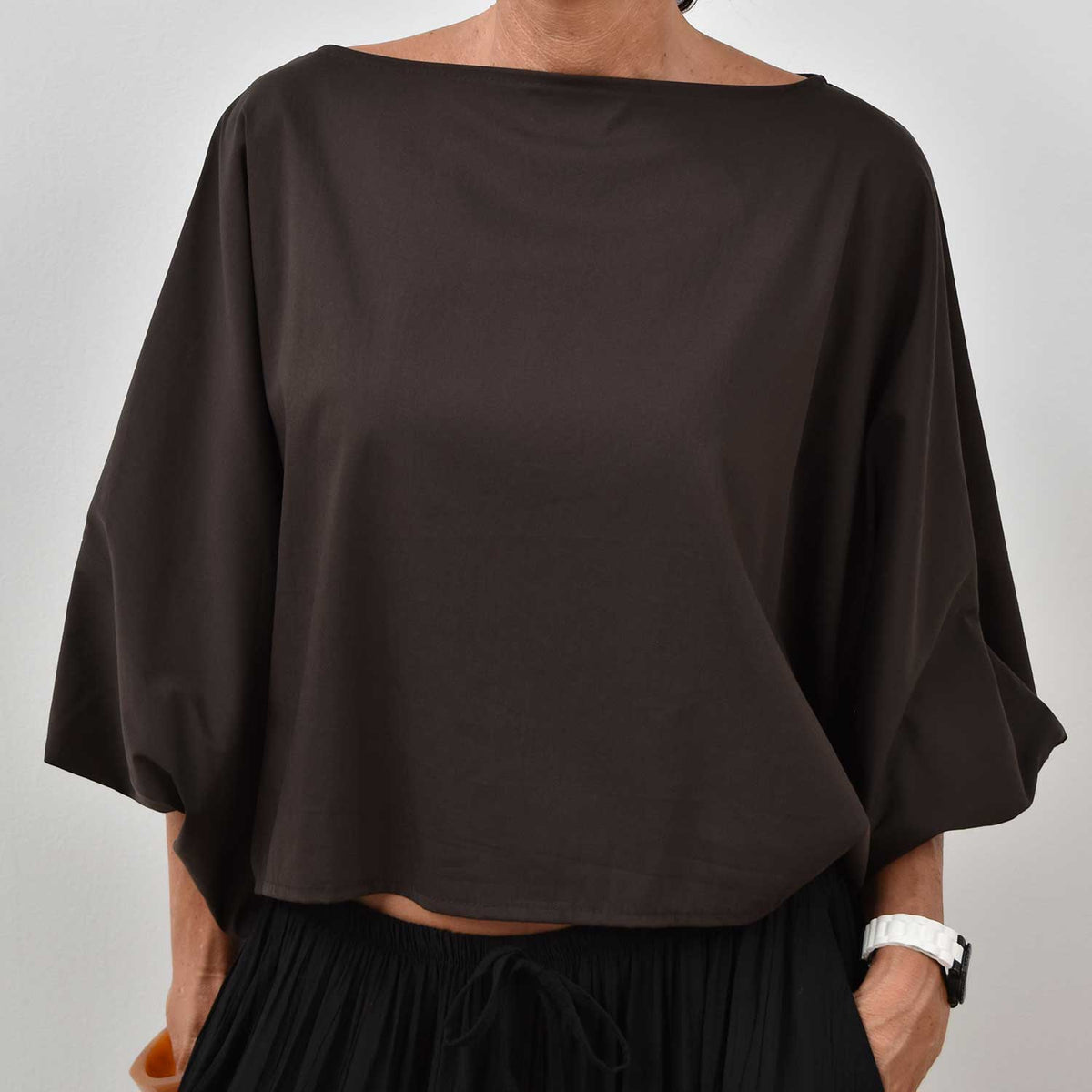 Blusa Abullonada Chic – Marrón