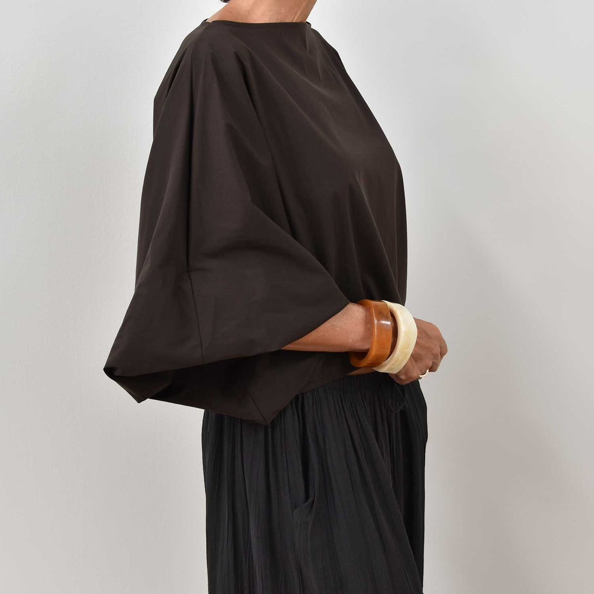Blusa Abullonada Chic – Marrón