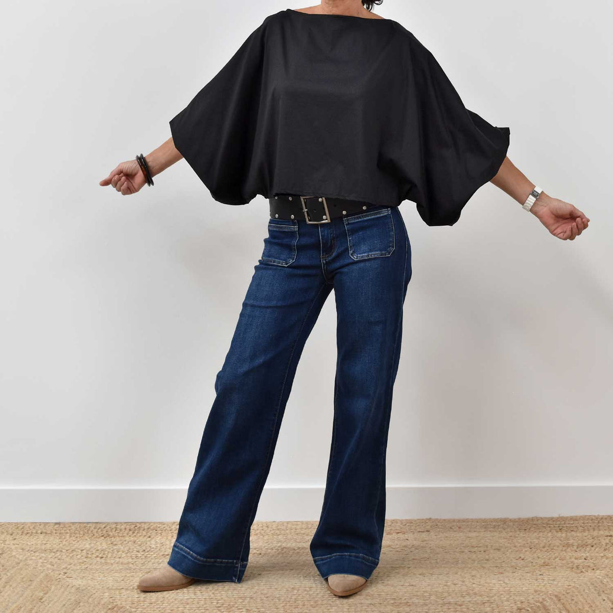 Blusa Abullonada Chic – Negra