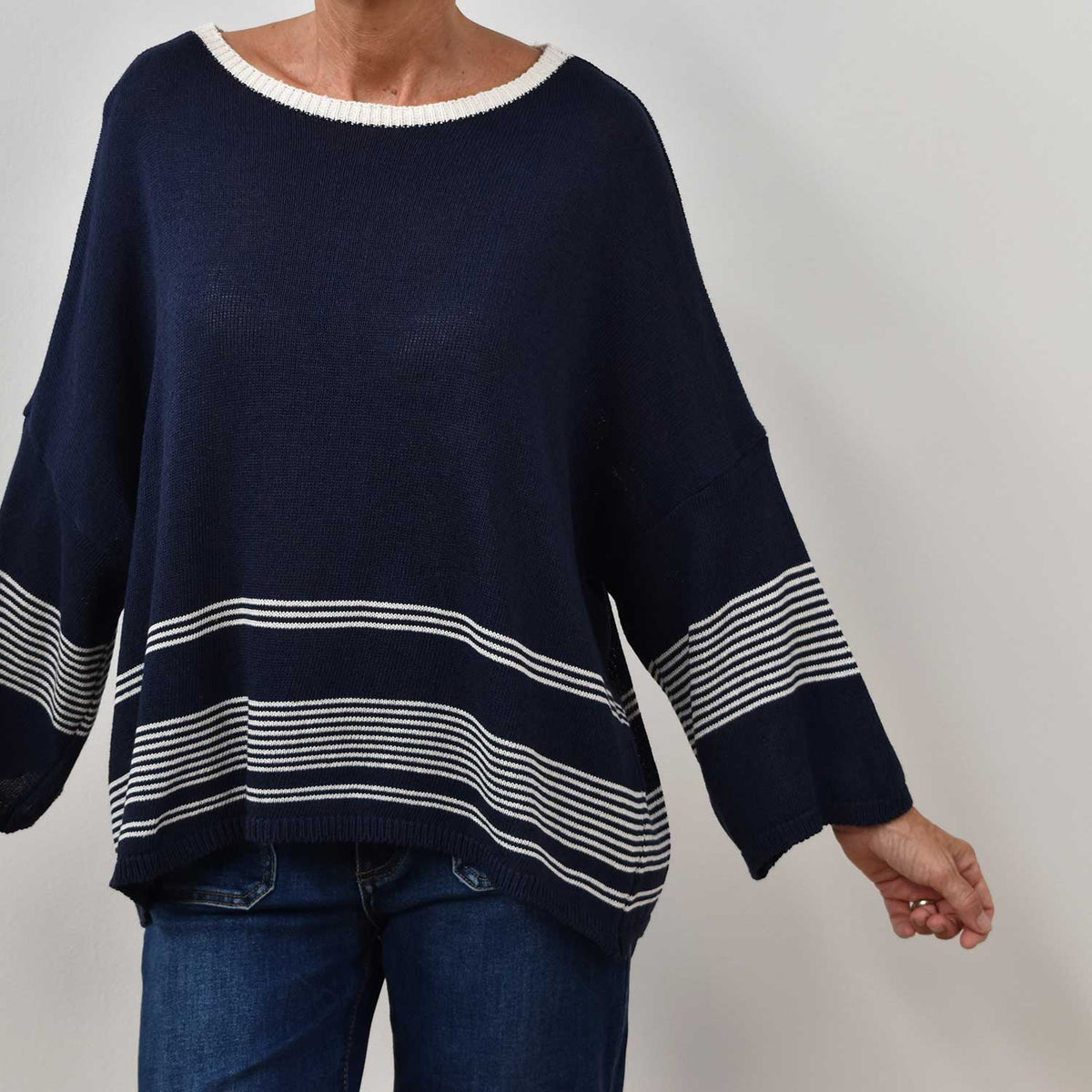 Jersey Oversize Cuello Barco – Marino