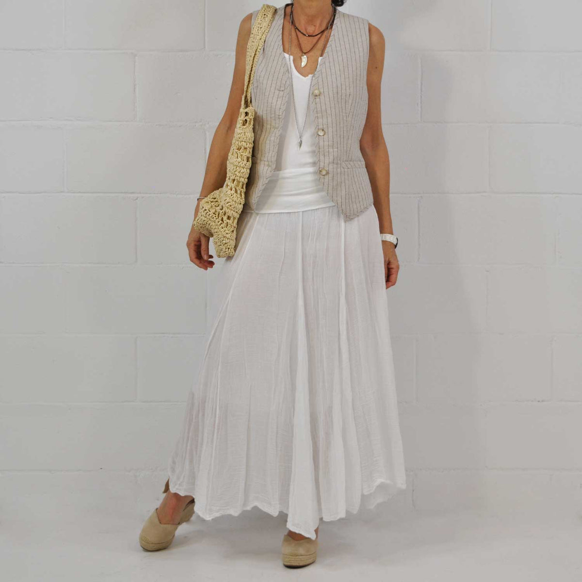 Falda larga blanca