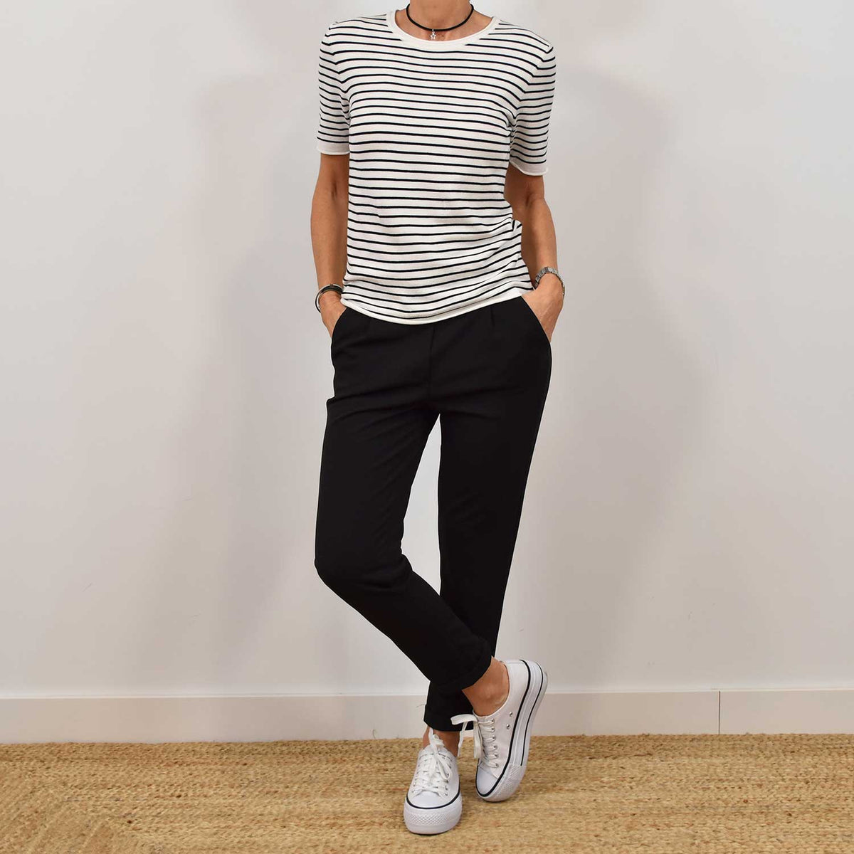 Pantalón Fluido Bolsillos – Negro